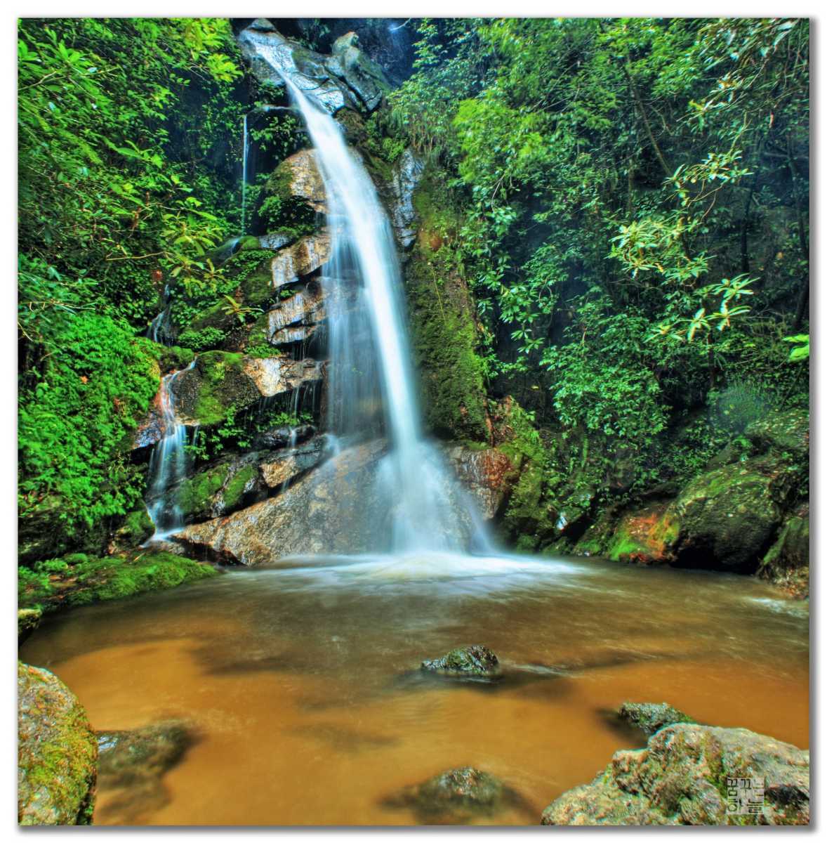 Namaste falls
